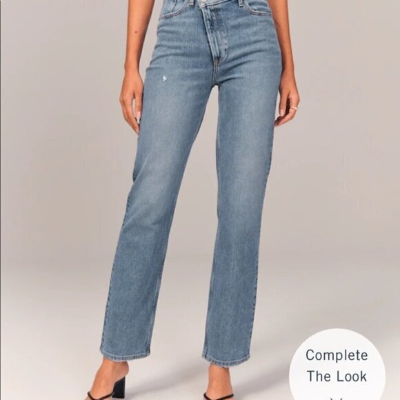 Abercrombie & Fitch The 90's Straight Ultra High Rise Jeasns 31S NWT - Picture 2 of 10